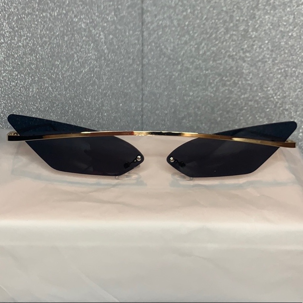 Trendy Sunnies